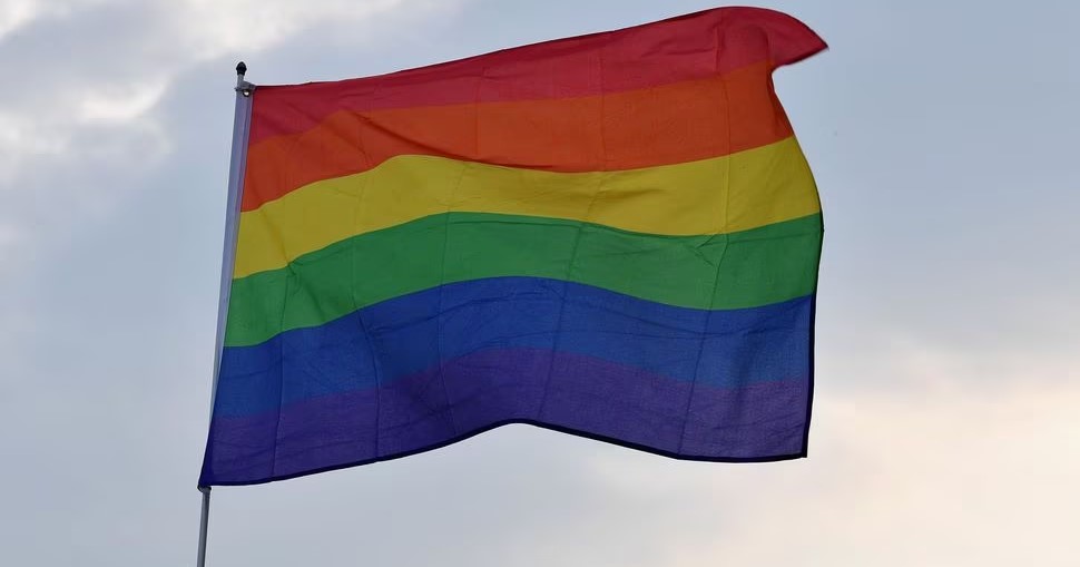 Ne confondons pas orientation sexuelle et identité de genre, donc homosexualité et transidentité